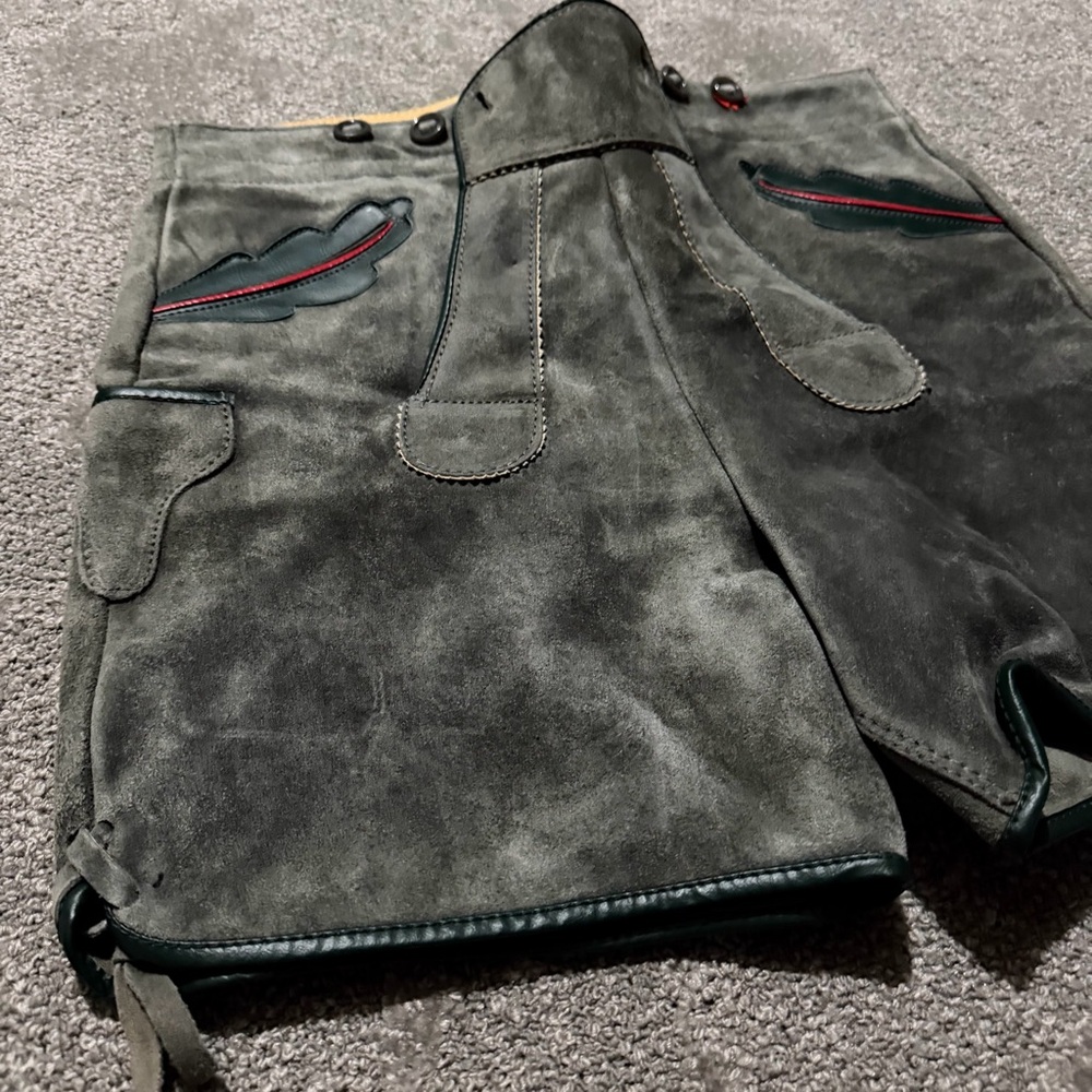 HANDMADE traditional lederhosen suede amazing details and stitching size 10